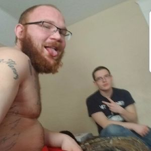 Meet your Posher, Dustin